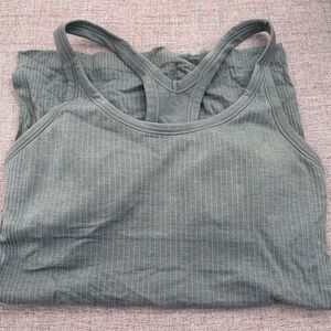 Lululemon Ribbed Racerback Tank Top size 4 blue